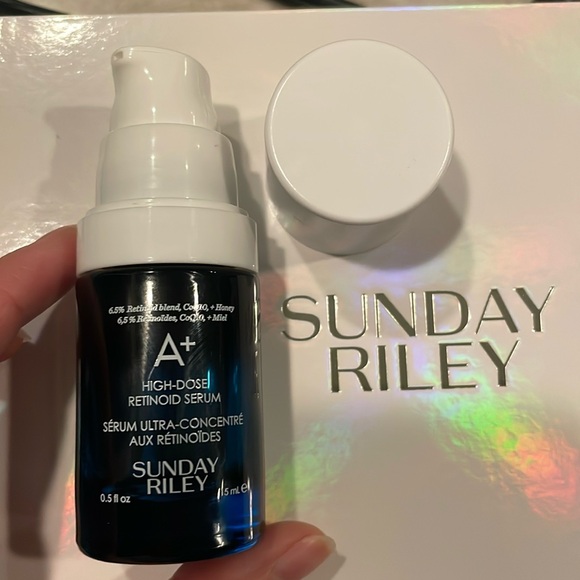 BRAND NEW SUNDAY RILEY HIGH RETINOL SERUM! 15ML! - Picture 1 of 14